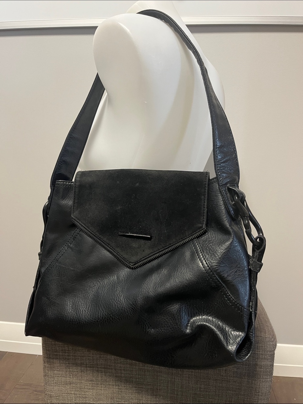 Matt & Nat Vegan Leather Shoulder Bag